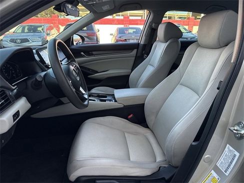Used 2020 Honda Accord LX image 25