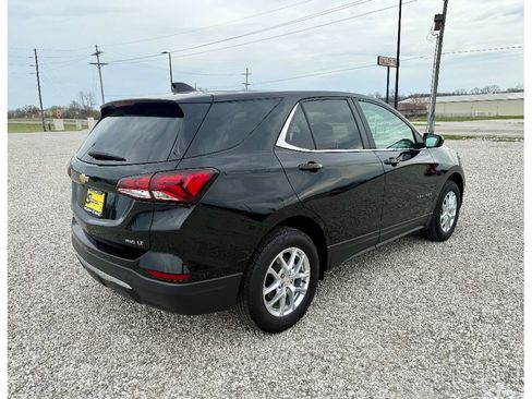 Used 2023 Chevrolet Equinox LT image 4