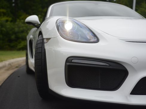 Certified 2016 Porsche Boxster Spyder RWD image 29