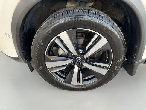 Used 2022 Nissan Rogue Platinum w/ Head-Up Display Package image 34