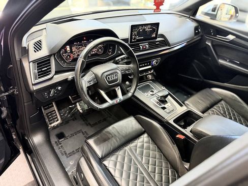 Used 2018 Audi SQ5 Prestige w/ Prestige Package AWD/4WD image 4