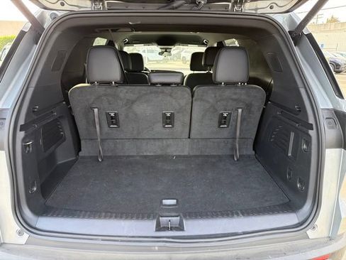 Used 2026 Chevrolet Traverse LT FWD image 23