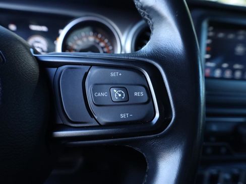 Used 2018 Jeep Wrangler Unlimited Sport S image 33