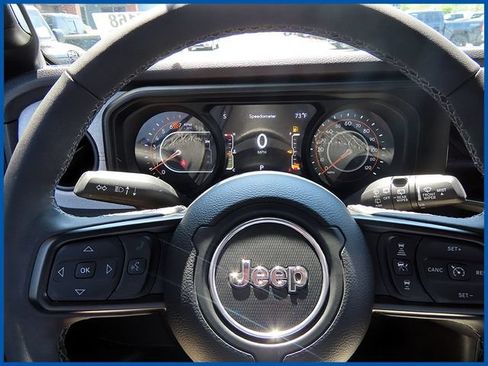 Certified 2025 Jeep Wrangler Sport AWD/4WD image 12