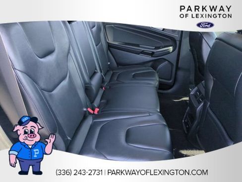 Used 2022 Ford Edge Titanium AWD/4WD image 31
