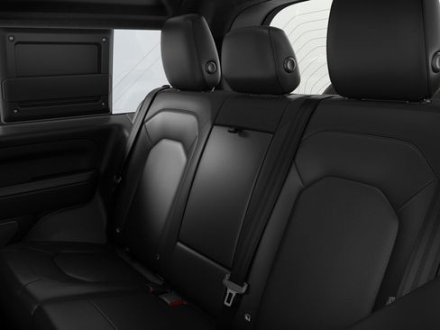 New 2026 Land Rover Defender 90 V8 AWD/4WD image 7