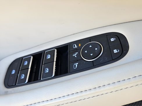 Used 2023 INFINITI QX60 Luxe w/ Cargo Package image 39