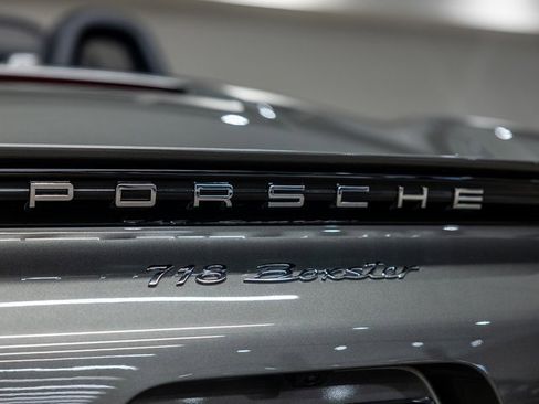 Used 2025 Porsche 718 Boxster image 20