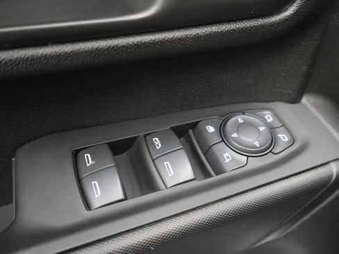 Used 2024 Chevrolet Silverado 2500 Custom w/ Custom Value Package image 40