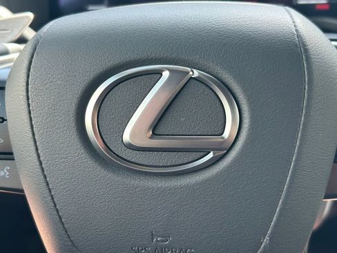 Used 2026 Lexus GX 550 w/ Accessory Package (2T) AWD/4WD image 40