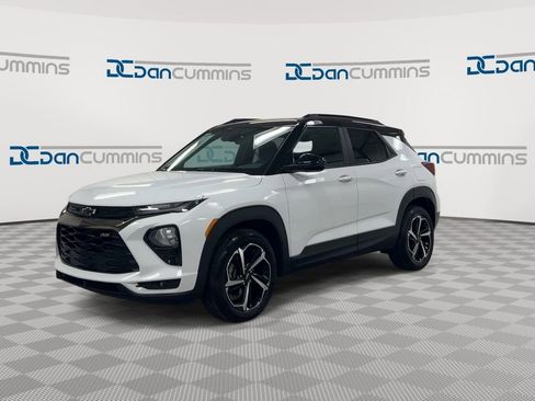 Used 2023 Chevrolet TrailBlazer RS w/ Sun and Liftgate Package AWD/4WD image 4