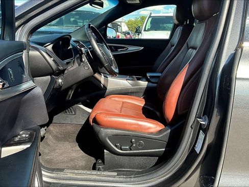 Used 2019 Lincoln Nautilus Reserve FWD image 27