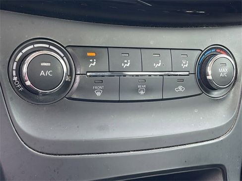 Used 2019 Nissan Sentra S image 18