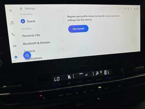 Used 2025 Toyota Sienna XSE image 37