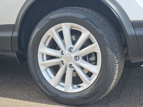 Used 2018 Nissan Rogue Sport SV FWD image 29