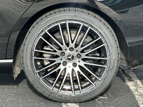 Used 2025 Mercedes-Benz C 300 Sedan image 43