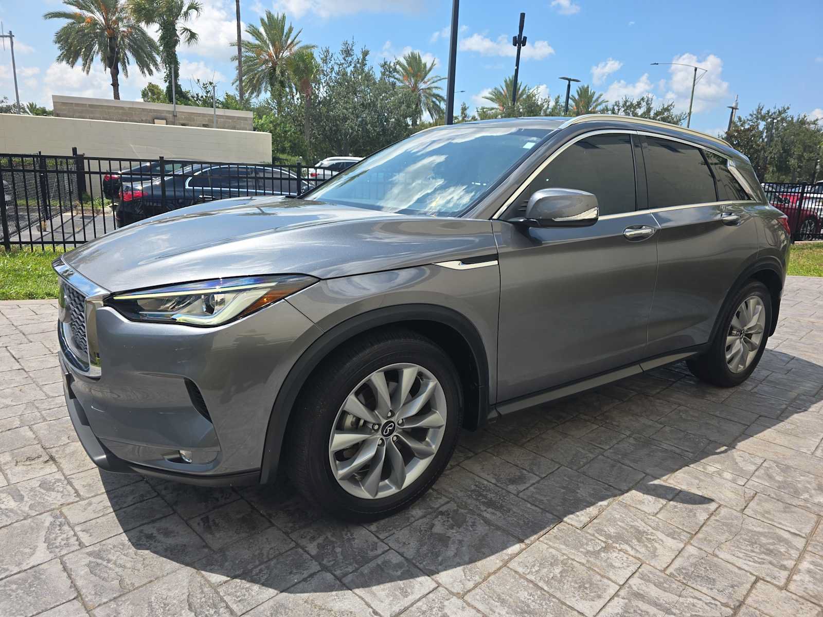 Used 2022 INFINITI QX50 Luxe FWD image 7