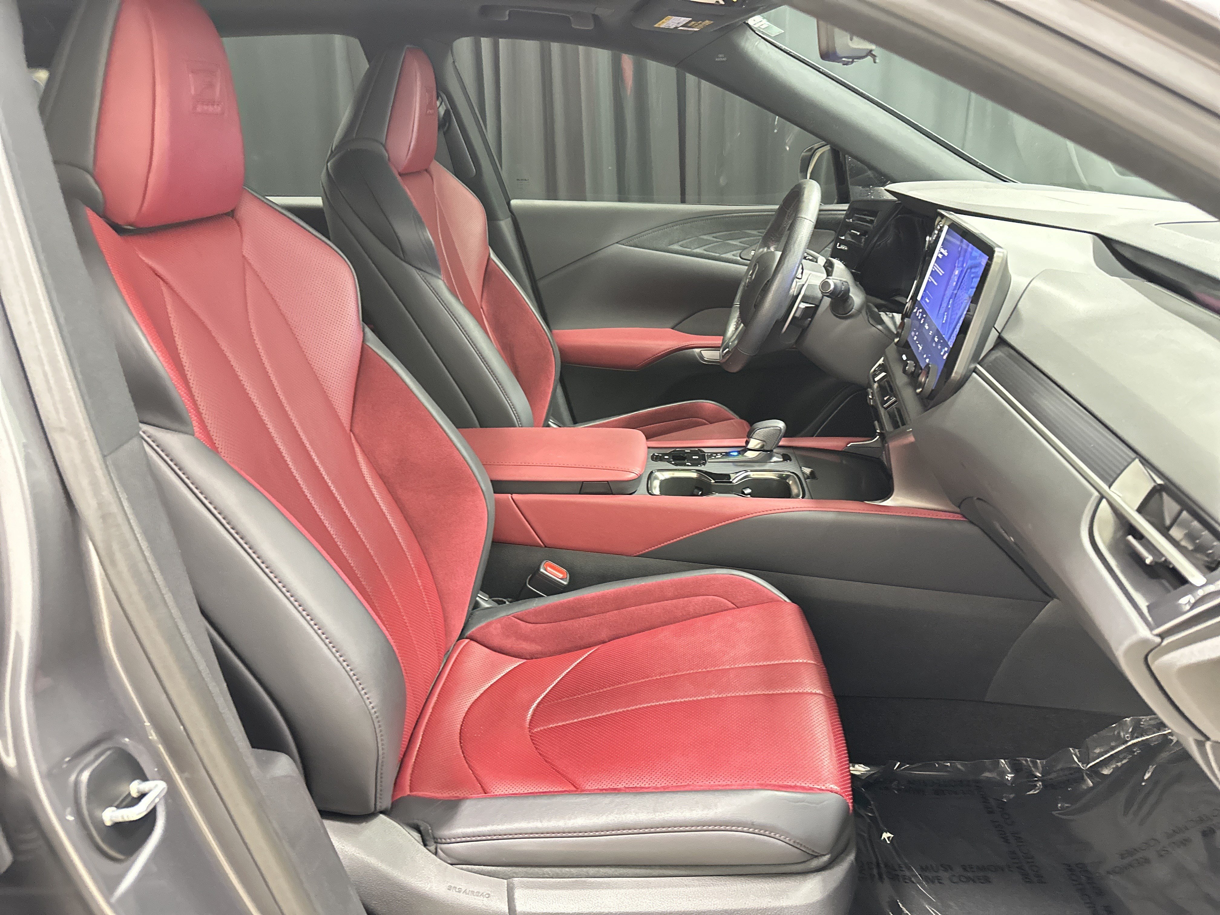 Certified 2023 Lexus RX 500h F Sport w/ Cold Area Package AWD/4WD image 33