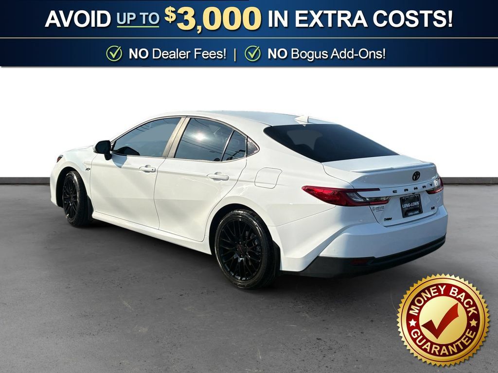 Used 2025 Toyota Camry LE w/ Convenience Package FWD image 4
