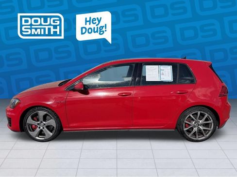 Used 2017 Volkswagen Golf 4-Door FWD image 2