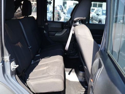 Used 2016 Jeep Wrangler Unlimited Sport w/ Connectivity Group AWD/4WD image 21