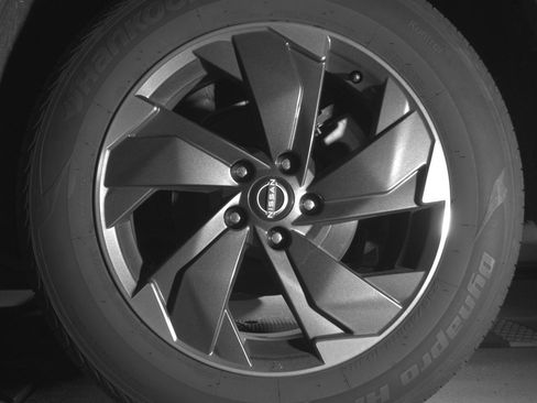 Used 2025 Nissan Rogue SV AWD/4WD image 14