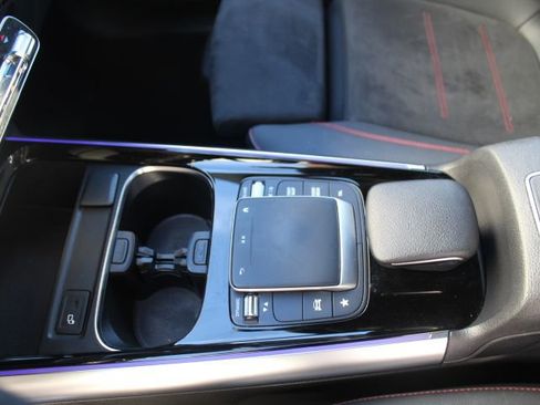 Used 2022 Mercedes-Benz GLA 250 GLA 250 image 24