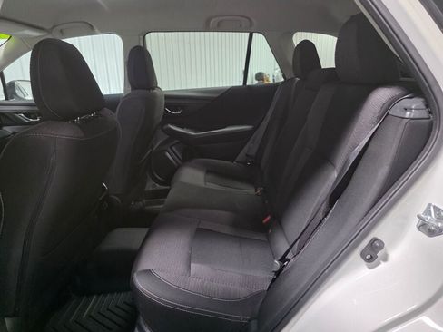 Used 2023 Subaru Outback Premium AWD/4WD image 10