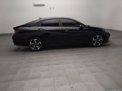 Used 2022 Hyundai Elantra Limited w/ Cargo Package FWD image 10