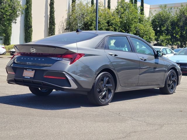 New 2026 Hyundai Elantra SEL Sport FWD image 4