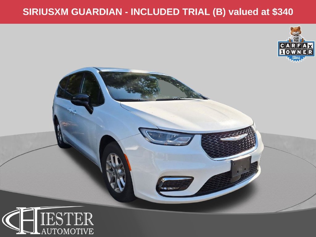 Certified 2025 Chrysler Pacifica Select FWD image 1