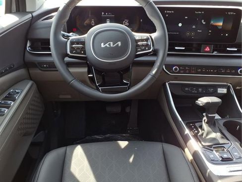 New 2026 Kia Carnival EX image 4