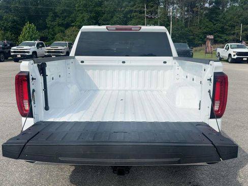 Used 2025 GMC Sierra 1500 SLT RWD image 13
