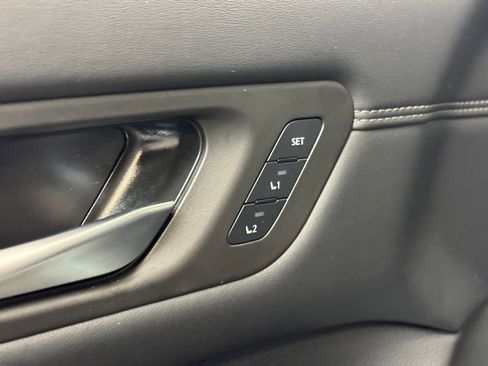 New 2026 Nissan Pathfinder Platinum AWD/4WD image 9
