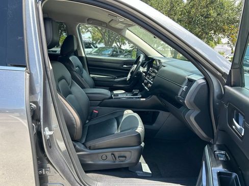 Certified 2024 Nissan Pathfinder SL AWD/4WD image 43