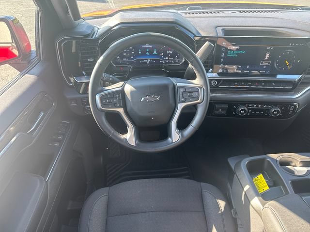 Used 2023 Chevrolet Silverado 1500 RST w/ Z71 Off-Road Package AWD/4WD image 15
