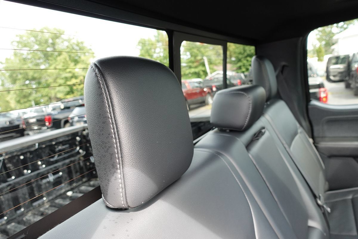 Used 2024 Ford F150 Lariat w/ Equipment Group 502A High AWD/4WD image 33