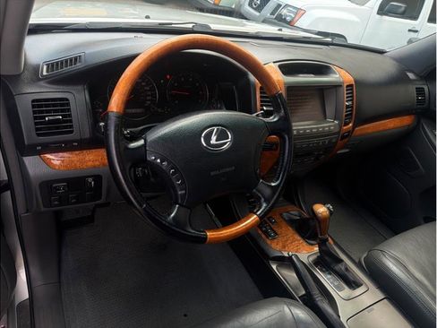 Used 2003 Lexus GX 470 AWD/4WD image 2