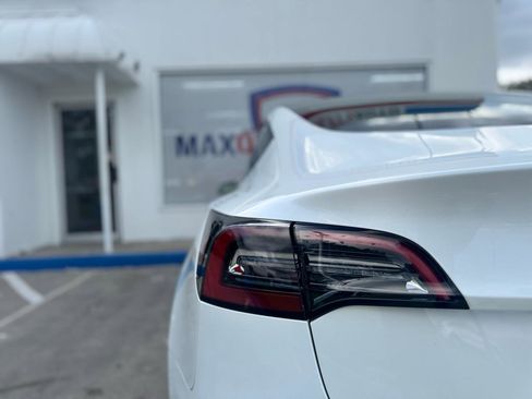 Used 2023 Tesla Model 3 Standard Range image 32