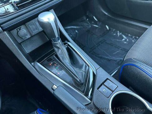 Used 2019 Toyota Corolla SE image 29