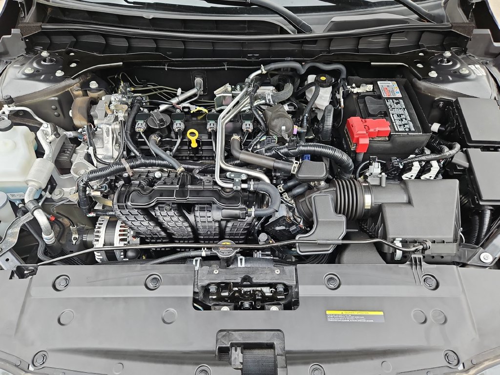 Used 2025 Nissan Altima 2.5 SV FWD image 35