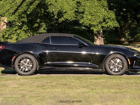 Used 2018 Chevrolet Camaro ZL1 w/ LPO, ZL1 Protection Package RWD image 21