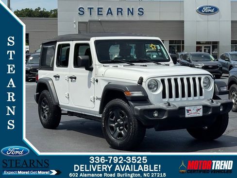 Used 2018 Jeep Wrangler Unlimited Sport image 1