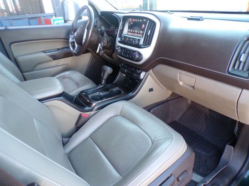 Used 2016 GMC Canyon SLT w/ Driver Alert Package image 9