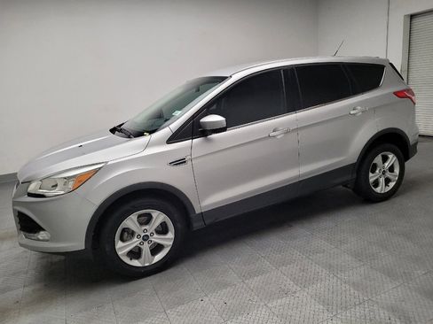 Used 2016 Ford Escape SE FWD image 2