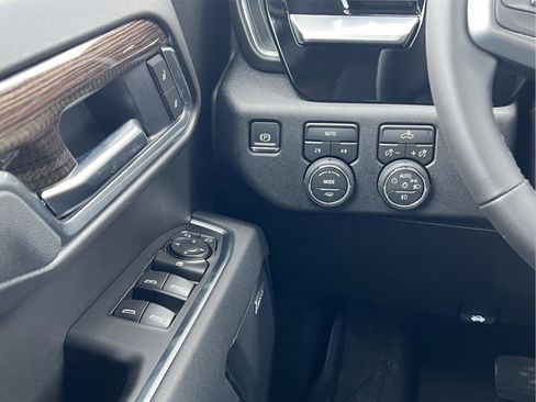 New 2026 Chevrolet Silverado 1500 RST w/ Convenience Package II AWD/4WD image 9