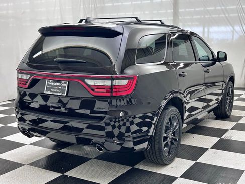 Used 2023 Dodge Durango GT w/ Blacktop Package AWD/4WD image 7