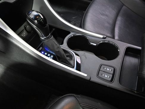 Used 2012 Hyundai Sonata Limited FWD image 30