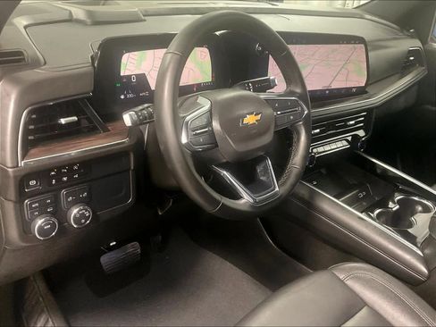 Used 2025 Chevrolet Tahoe LT image 8