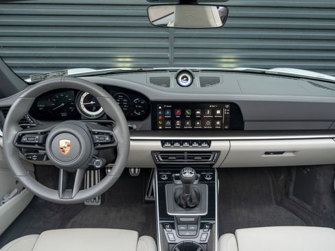 Certified 2024 Porsche 911 Carrera S RWD image 26
